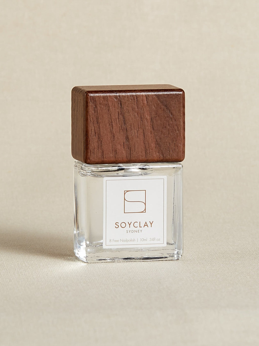 Soyclay-vegan-nailpolish-bottle-nourished-topcoat